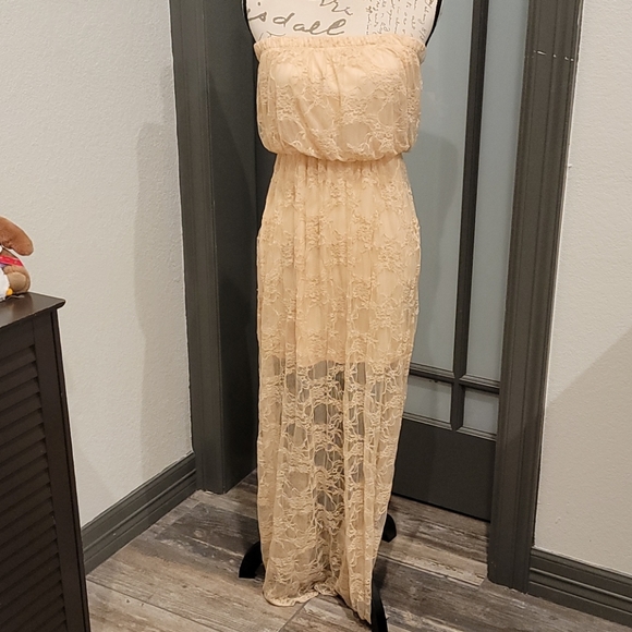 i.joah Dresses & Skirts - Bandeau Strapless Maxi Dress Light Peach